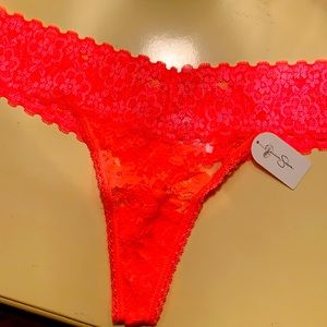 *NEW* JESSICA SIMPSON Orange Thong Panties 🧡